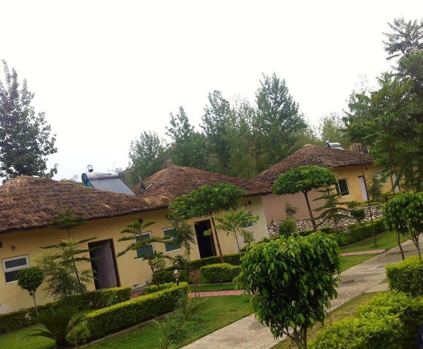 Kangs Nirvana Resorts And Spa Mahalpur Екстериор снимка
